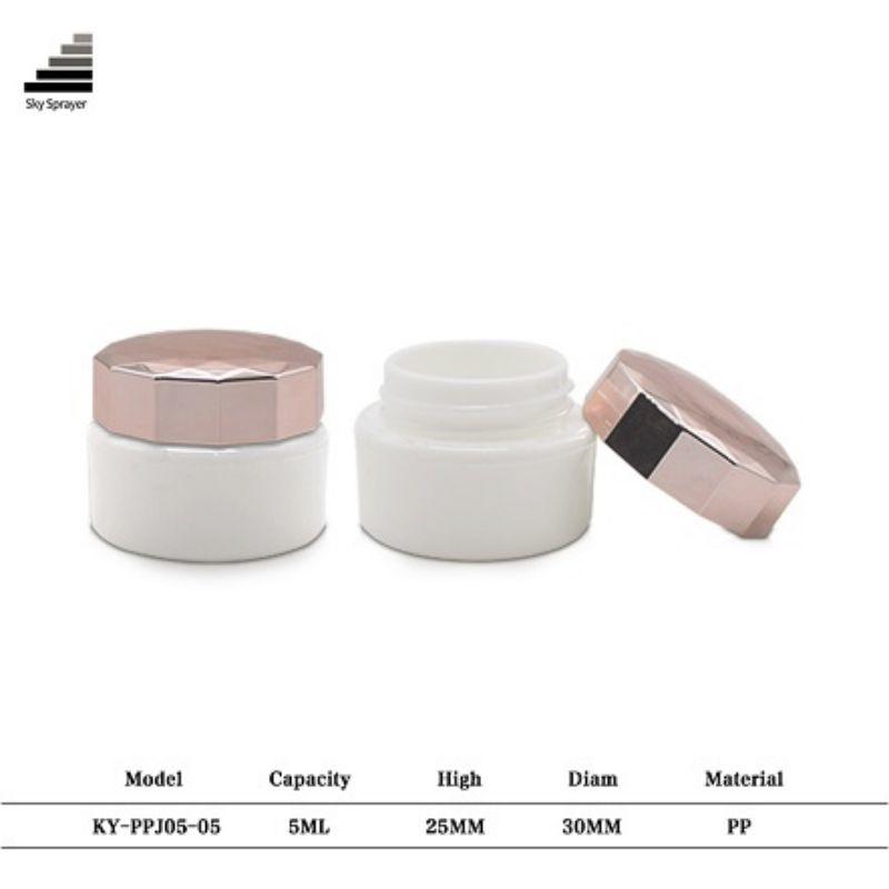 5ML White Body with Pink Lids Plastic Jar